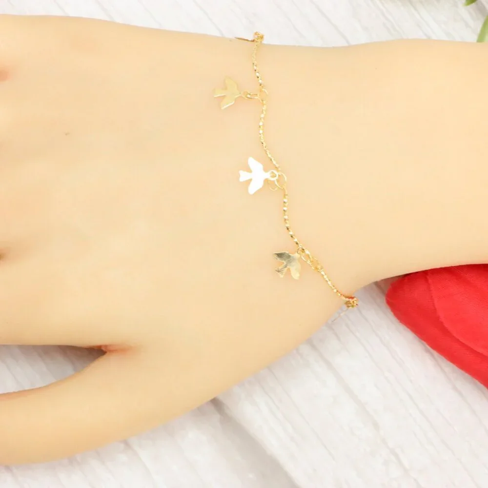 "Trendy Handmade Bracelet – A Thoughtful Gift for Girls & Women | UNVRC1032 - Picture 7 of 10